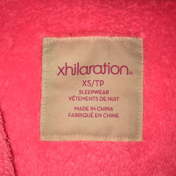 Pink Robe - Picture 2 of 3